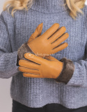Women's light caramel lambskin gloves