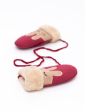 Children's winter gloves with a string - color