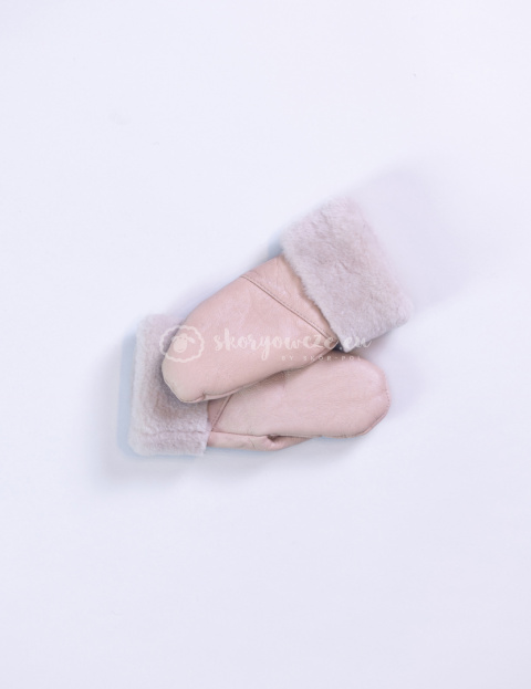 Women's pastel pink lambskin mittens Women's pastel pink lambskin mittens
