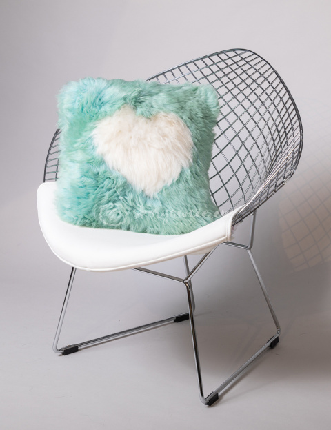 Decorative Sheepskin Pillow / Black Decorative Sheepskin Pillow / Black