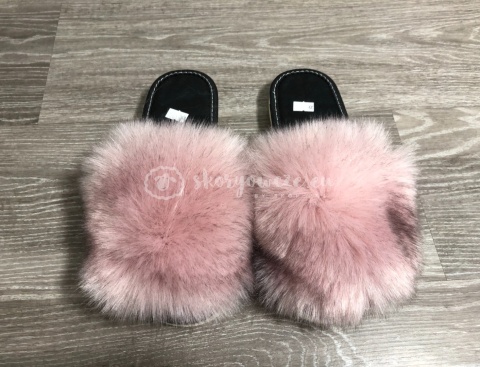 Klapki futrzane pantofle sztuczne futerko / brudny róż