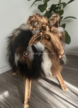 Krzesło - baran dekoracyjny / opalany