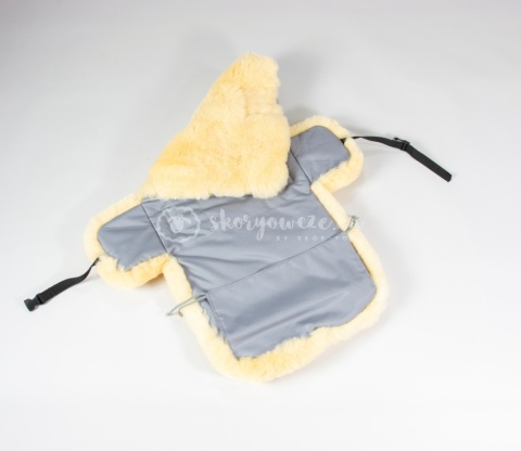 Wkładka do fotelika z zapięciem / Szara