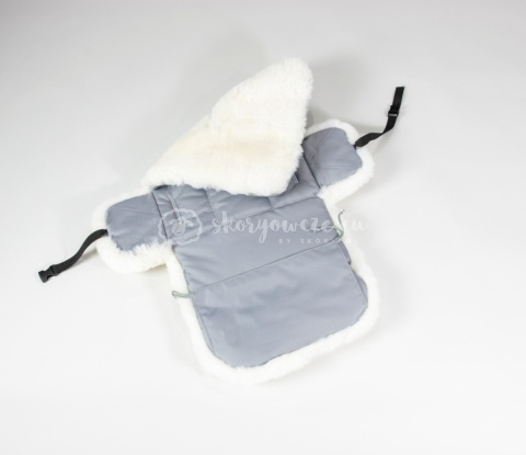 Wkładka do fotelika z zapięciem / Szara